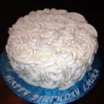 white roses cake